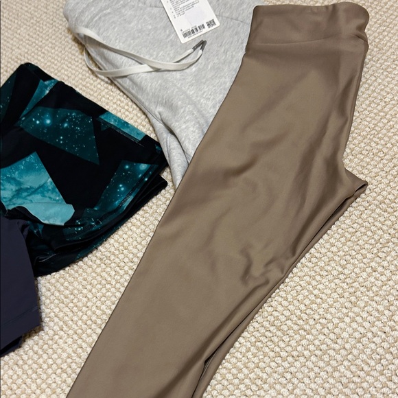 ALO & Lululemon 6 Piece Set Some NWT size 6/small - Picture 6 of 10
